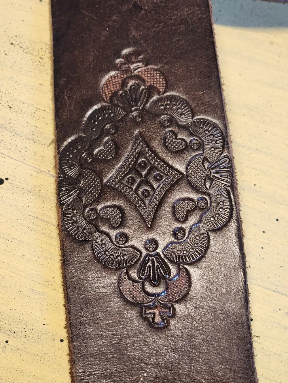 Aeropostale Vintage Tooled Brown Leather Belt, Size Small